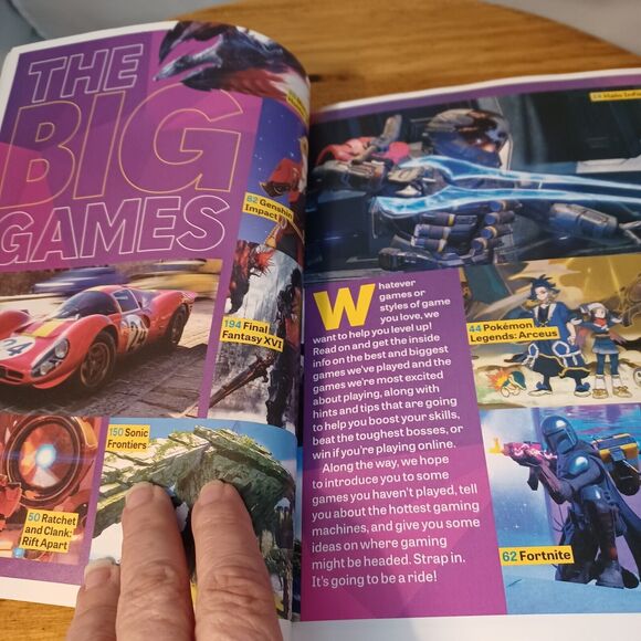 Lot Of 2 Video Gamer’s Books-Official Fortnite Battle Royale, 2023 Level Up - Picture 6 of 8